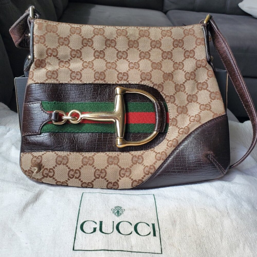 GUCCI GG Supreme Canvas Shoulder Bag
